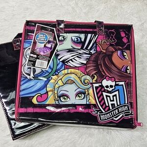 Monster High Tara Toys Carrying Doll Case 2012